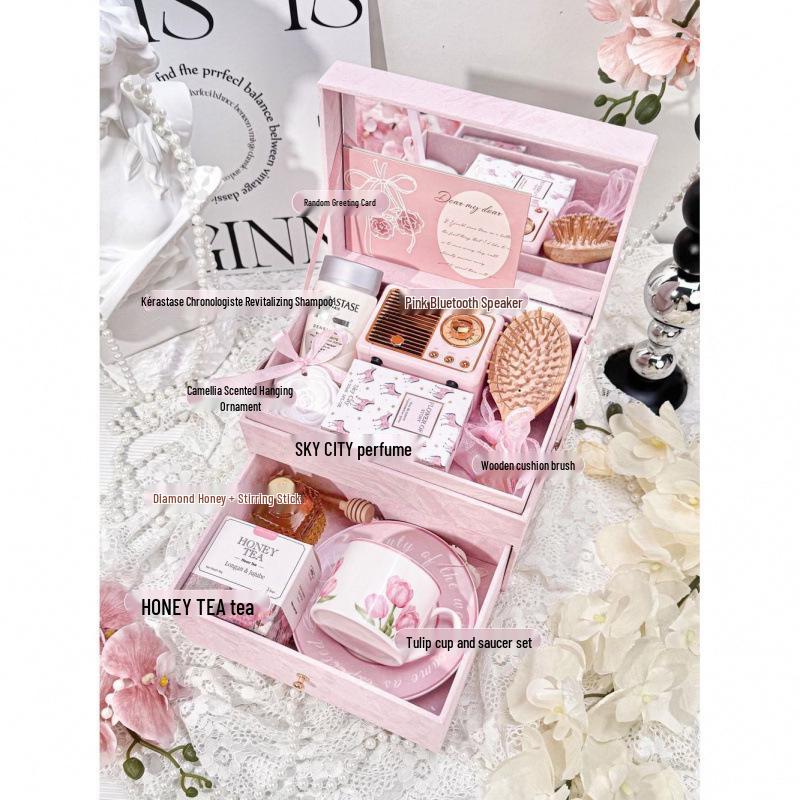 Elegant Bridesmaid Souvenir: Luxurious & Practical Gift Box for Your Best Friend - Perfect for Nurse's Day or As a Thank You Women's Gift.