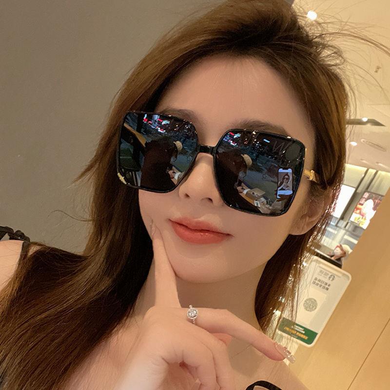 Metal Temple Polarized Large Frame Sunglasses - Women's Minimalist Versatile Sun Protection Fashion