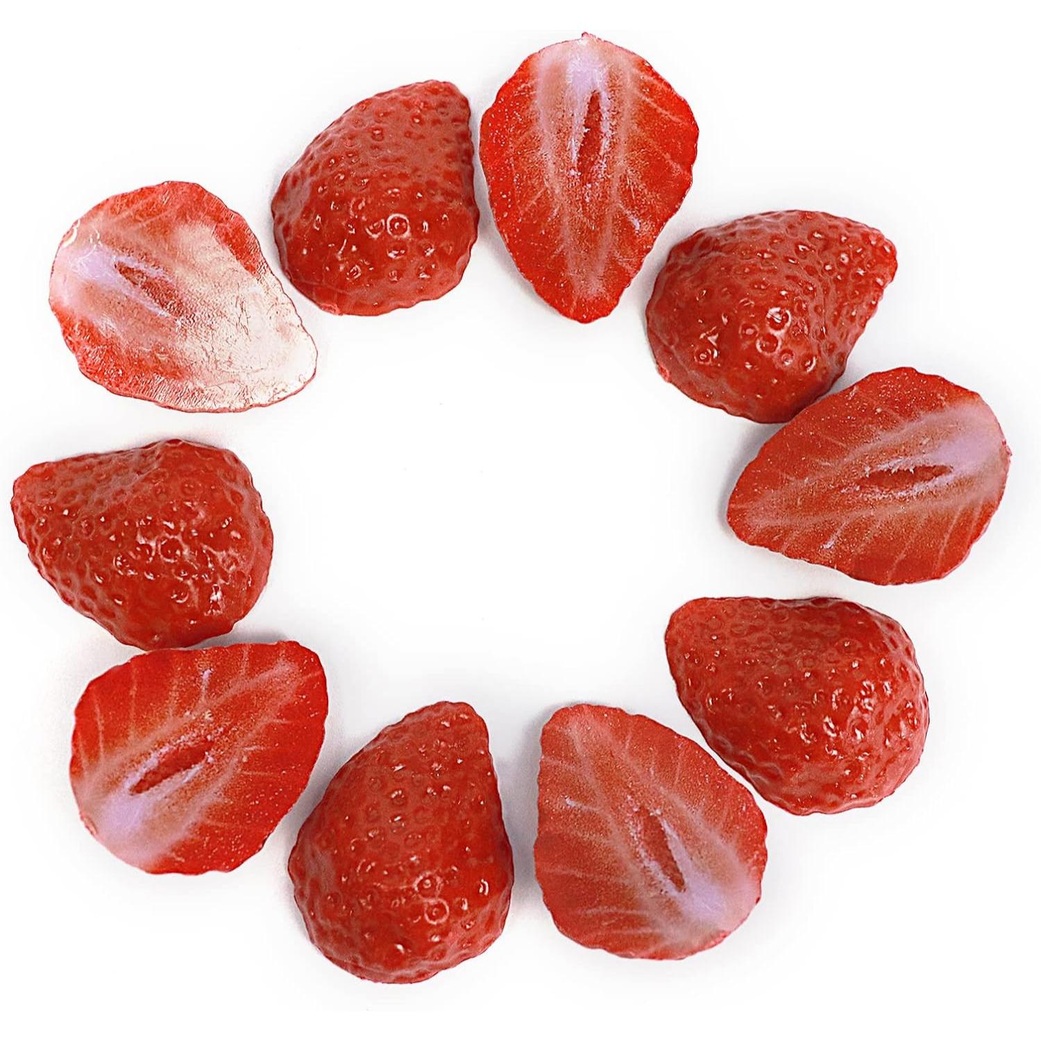 

Artificial strawberry petals, fruit decorations, party, table and vase filling, photography props (10 petals) S красный