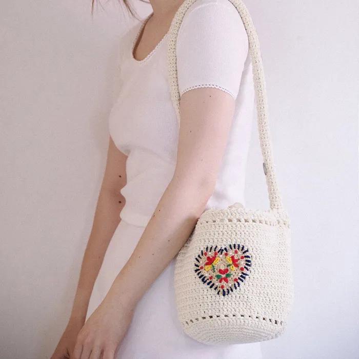 No.207 / Heart Embroidery Crochet Bucket Bag