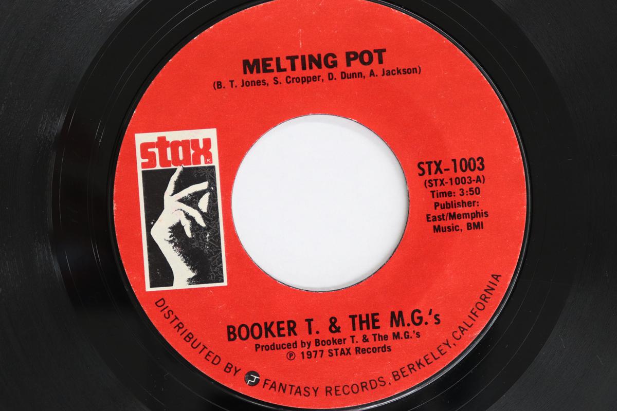 

7-дюймовая пластинка BOOKER T & THE MG S - Melting Pot / Slum Baby STX1003 Stax 1977 США Соул/Фанк Б/У