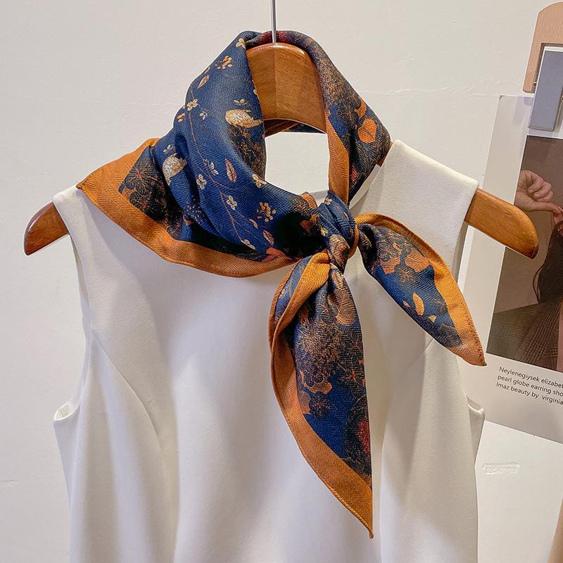 New Scarf, Neck Temperament Small Square Scarf Decorative Scarf Professional Neck Protection Fashionable Versatile Thin Style Warm Women