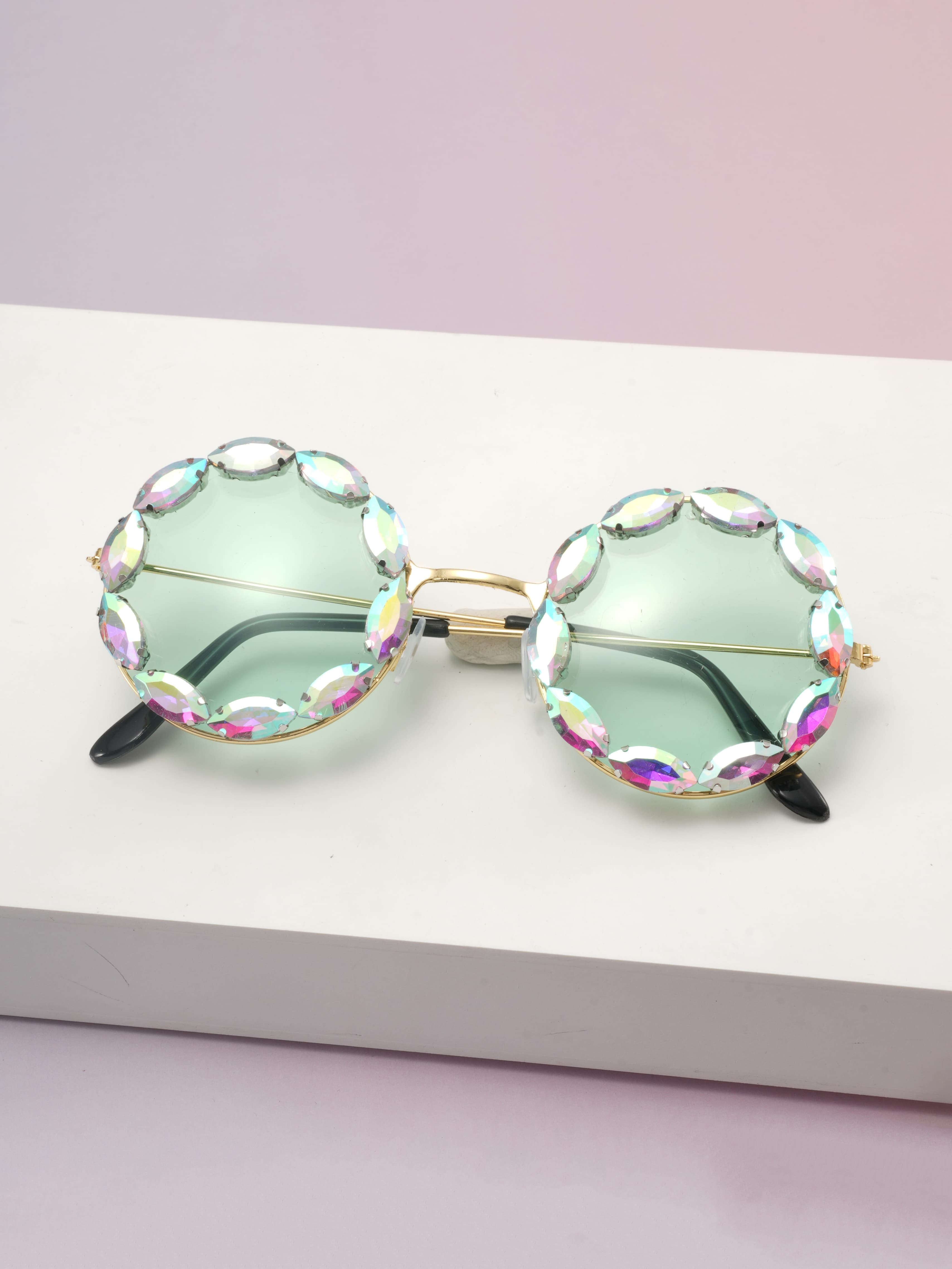 

Colorful Crystal Embellished Round Sunglasses for Women Glamorous Vintage Female Style Sun Glasses KJ020