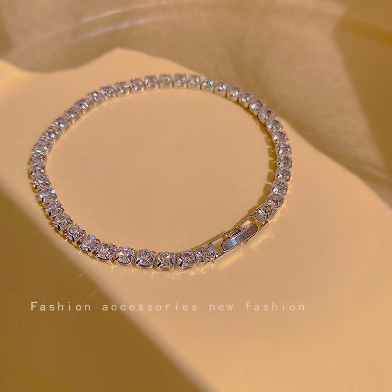 Elegant Zircon Bracelet for Women - High-End, Shiny, Versatile, and Trendy Cold Style Bangle