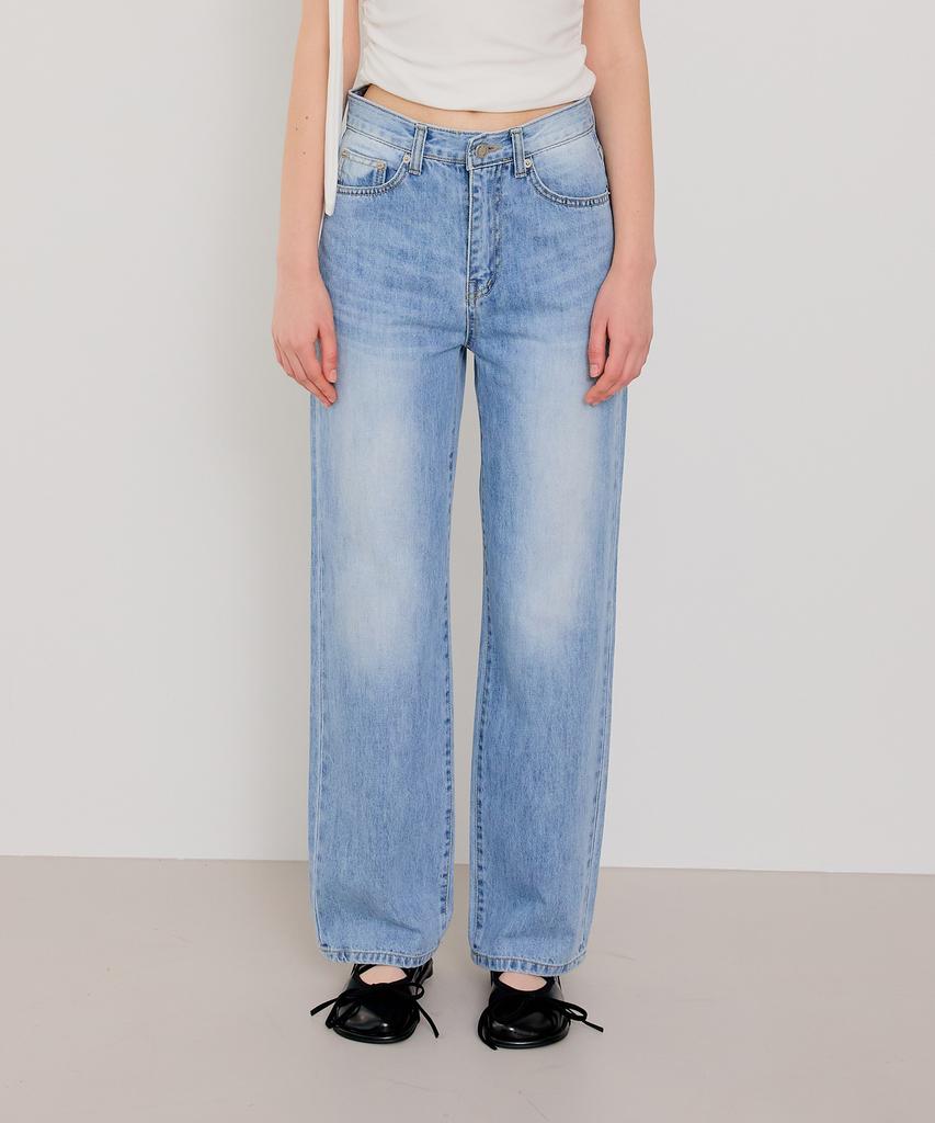 Beoteuneob Basic Washed Straight Denim