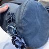 Pălărie de pictor cu bor larg Protecție solară Vizor respirabil Pălărie pentru modelarea feței Decorațiune cu flori 3D Pălărie tip șapcă Newsboy din denim spălat