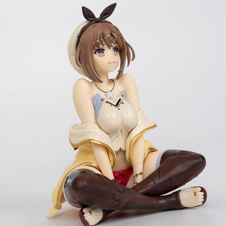 [USED] Atelier Ryza Ryza Sitting Pose Figure 1/8 Scale