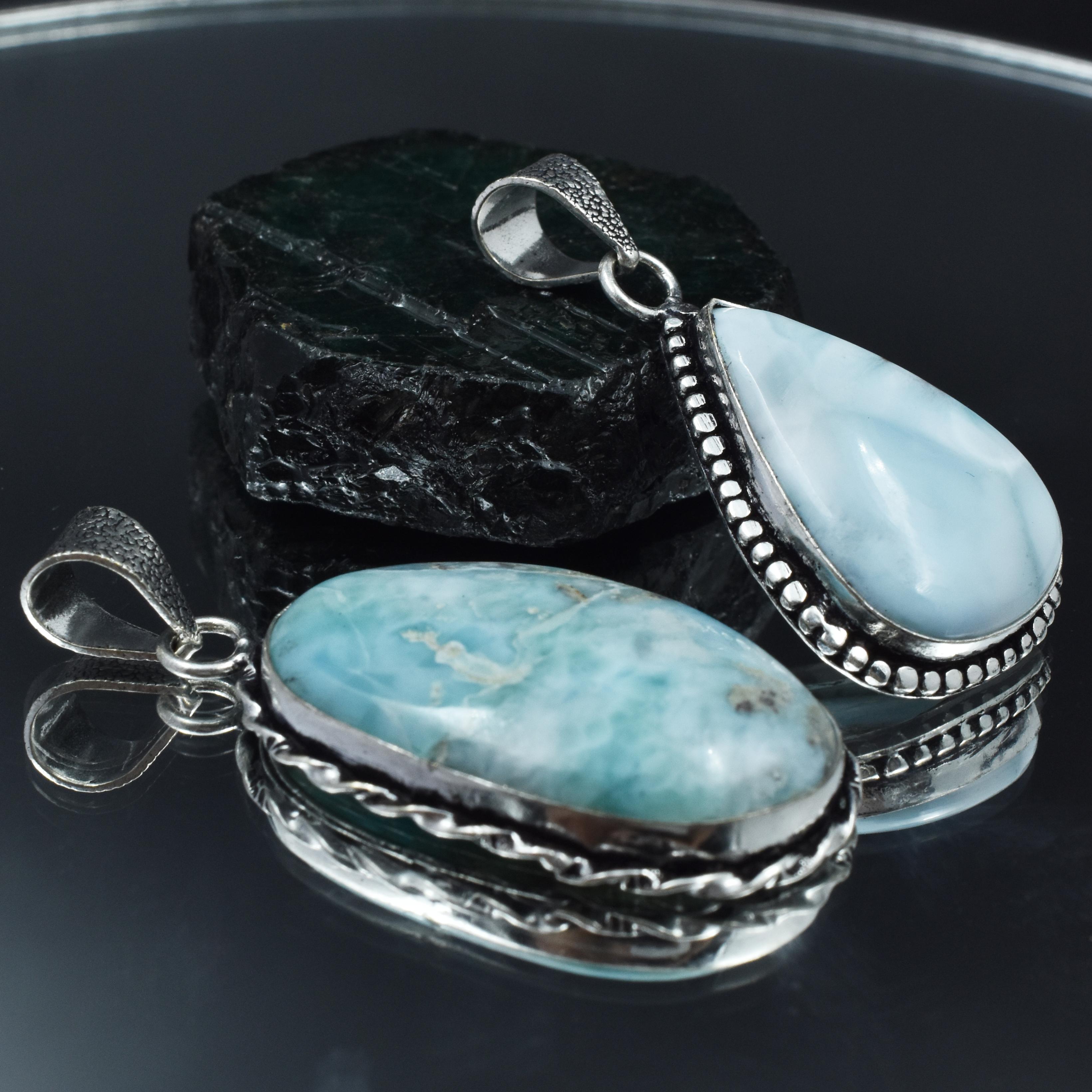 

Oval-Pear Cut Larimar 84.65 Carat Pair Pendant Healing Stone 925 Silver Gemstone AR-1744 33-27 mm синій