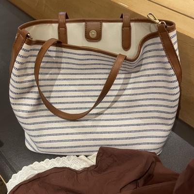 Nischen-Streifen-Schultertasche mit großem Fassungsvermögen Damen-Lazy-Wind-Mädchen-Tragetasche Studenten vielseitige Unterrichtshandtasche
