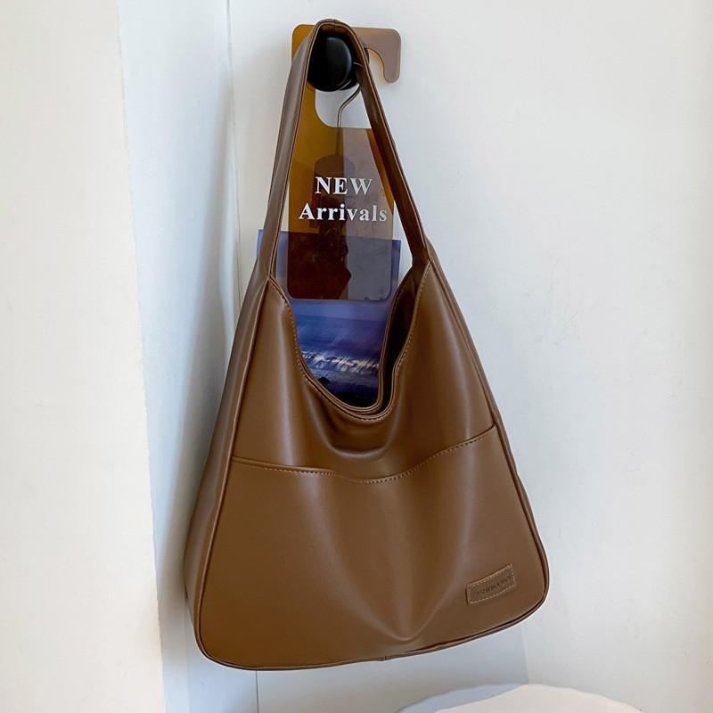 Elegant Urban Style Women's Large Capacity Tote Bag For Daily Commute In Beige