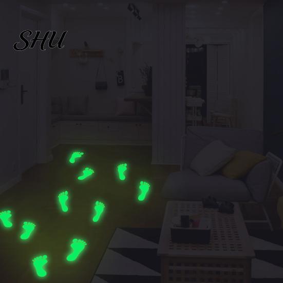 Durable Footprint Decals 2 Sheets/Set Halloween Sticker Glow In The Dark Waterproof PVC Removable Living Room Bedroom Office Wall Art Floor
