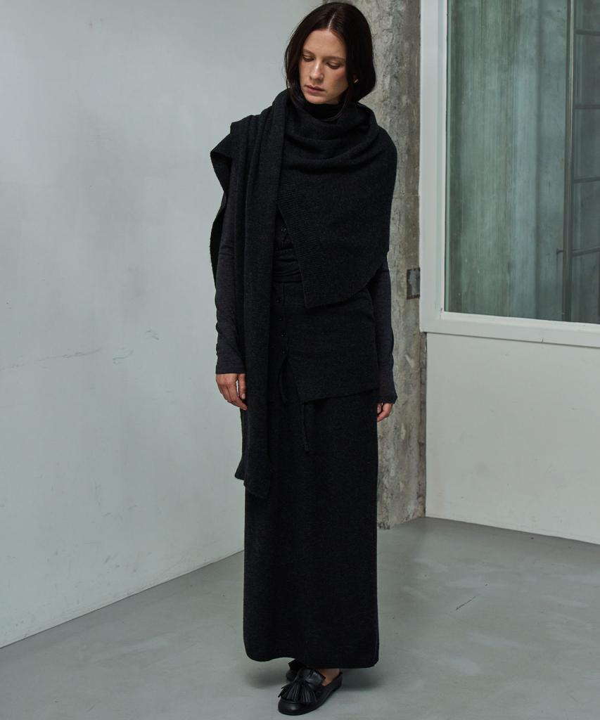 GRIDAJ Wool Blend Vest-Type Scarf