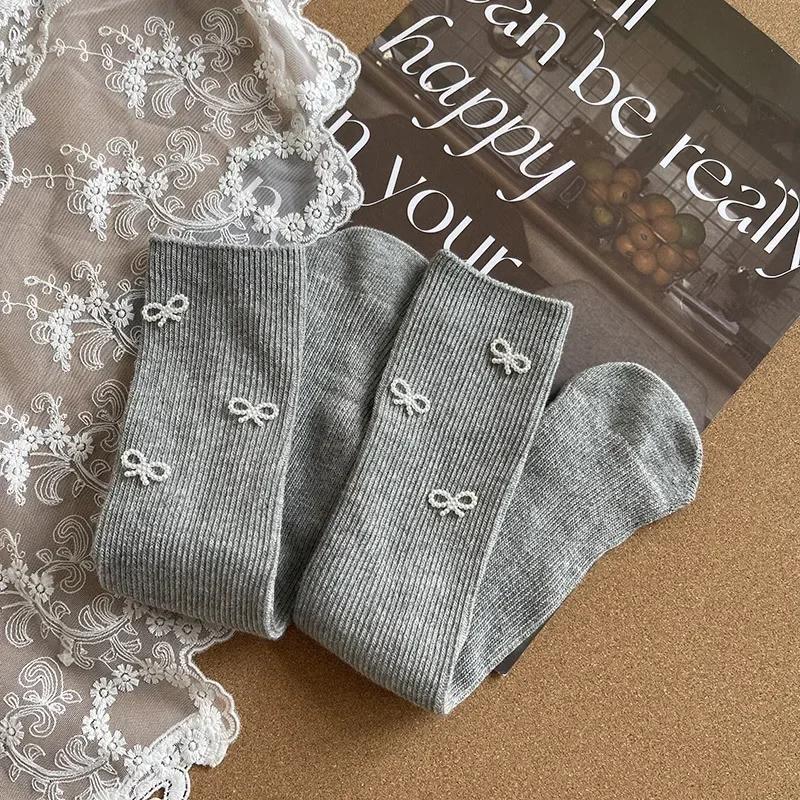 1 Paire Chaussettes Mi-Mollet Mode pour Enfants Design Créatif Nœud Perle Couleur Unie Chaussettes pour Enfants Printemps Automne Chaussettes en Coton Doux