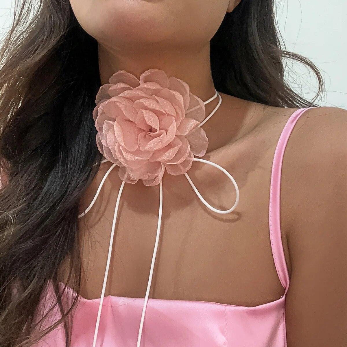 Exaggerated Elegant Big Rose Flower Clavicle Chain Necklace for Women Kpop Sexy Romantic Adjustable Rope Choker Y2K Accessories розовый