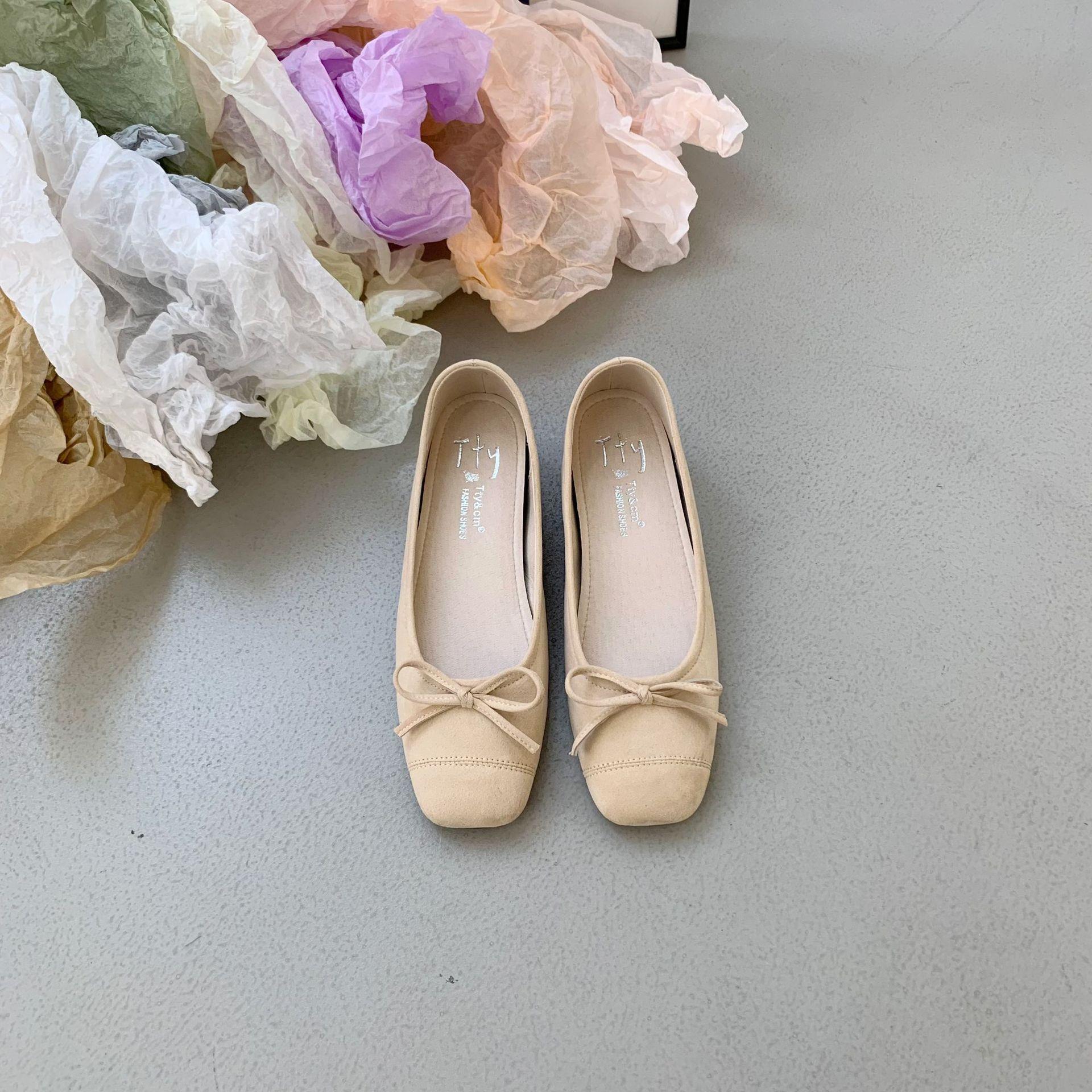 

Inner heightening shoes bow single shoes women s shoes flat black ladyshoes fairy gentle shallow mouth French grandma shoes soft sole 40 абрикосовый