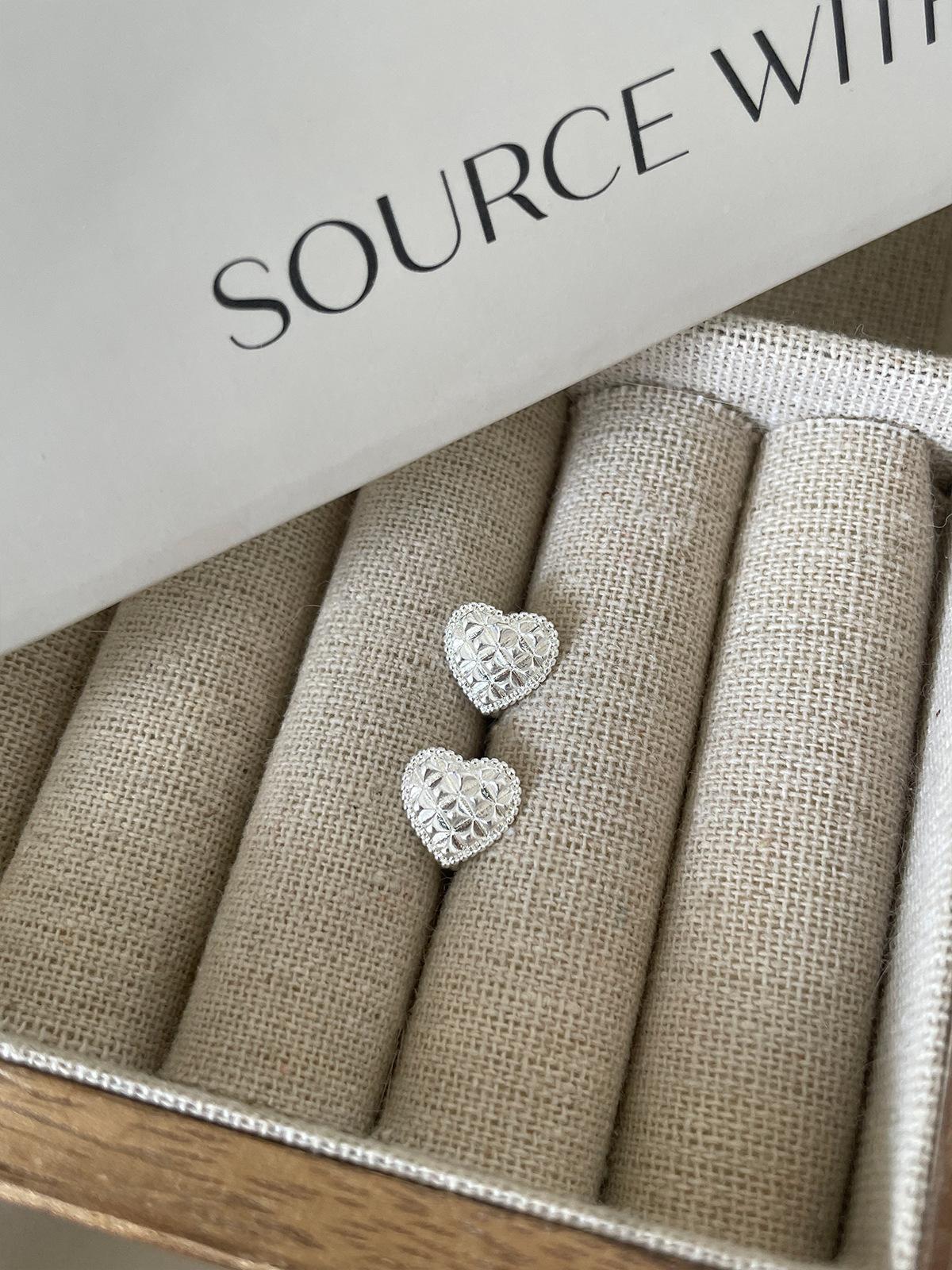 

Серьги в стиле ретро, женские, легкая роскошь, изысканные, нишевые, универсальные, с ромбовидным узором, серьги с серебряными иглами, популярные осенние серьги 925 silver needle