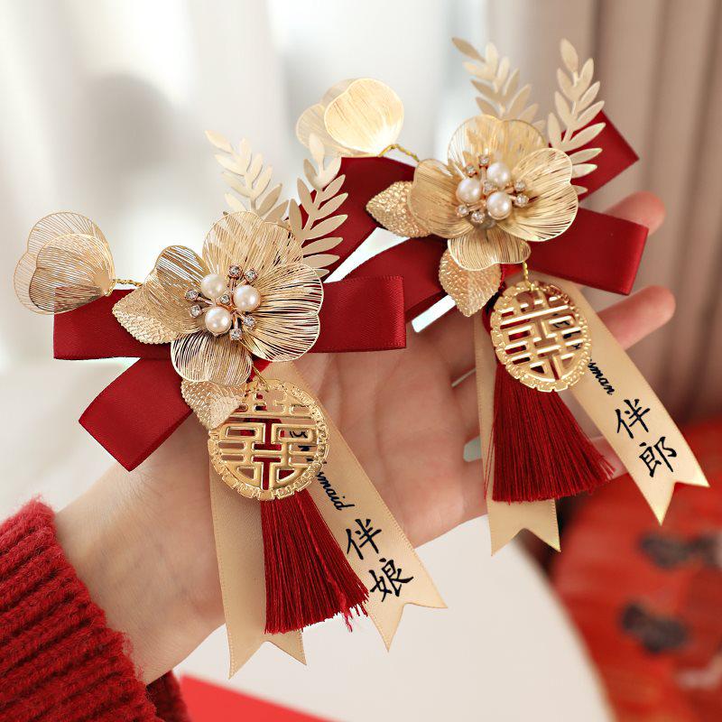 Complete Wedding Corsage Set for Groom, Bride, and Parents: Boutonniere and Brooch Collection for a Perfect Ceremony