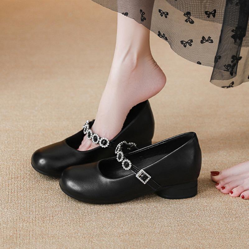 

Новые маленькие мужские туфли Мэри Джейн с внутренней высотой 7 см, женские туфли с ремешком и стразами, с мелким вырезом, нескользящая мягкая подошва, для работы 34