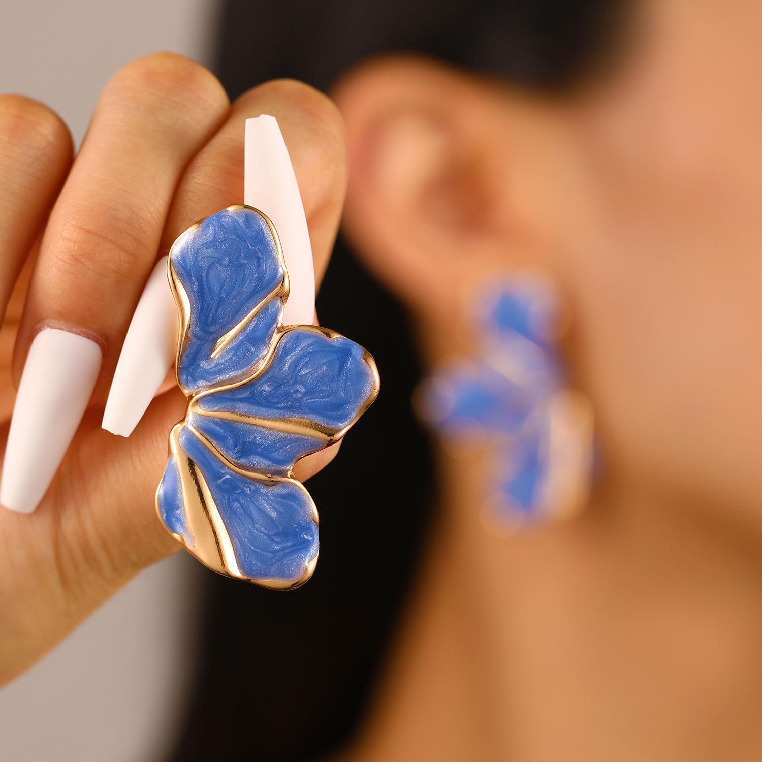 

Exaggerated Gradient Color Dripping Irregular Flower Earrings For Women, Unique Flower Petal Earrings One Size
