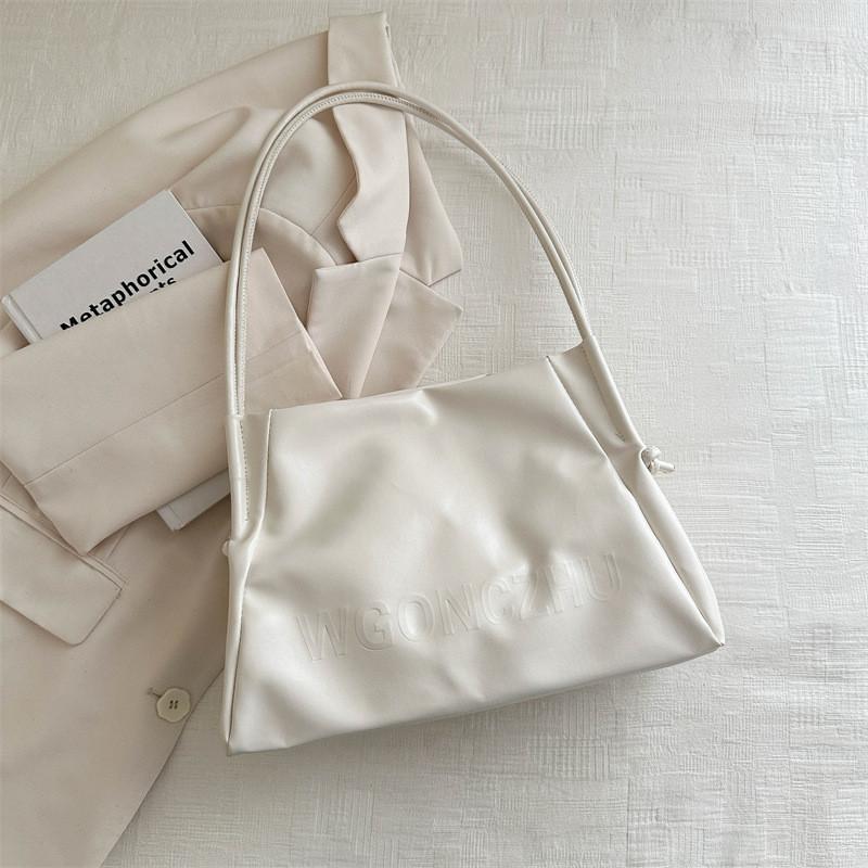 Fashionable Korean Style Underarm Bag For Spring And Summer Season With Large Capacity For Daily Commute