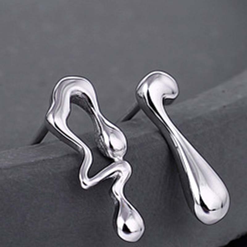 Fashion Sliver Color Asymmetrical Water Drop Earrings for Woman Retro Punk Hip Hop Metal Geometric Irregular Earrings Jewelry