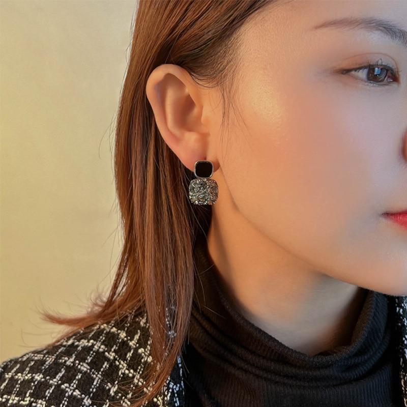 Schwarzer Kristall Damen Ohrringe Glänzender Strass Quadrat Anhänger Tropfen Ohrringe Eleganter Party Ohrschmuck