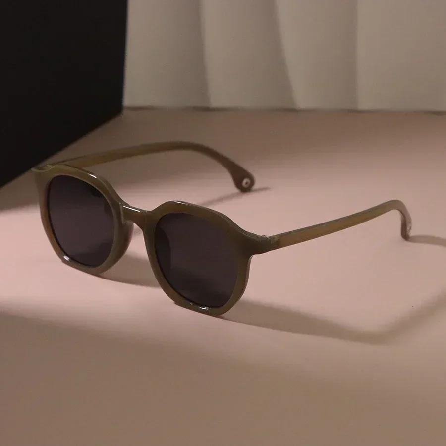 Mode Damen Sonnenbrille Herren Quadratisch Vintage Großer Rahmen Sonnenbrille Stilvoll Spiegel Schwarz Retro Oculos