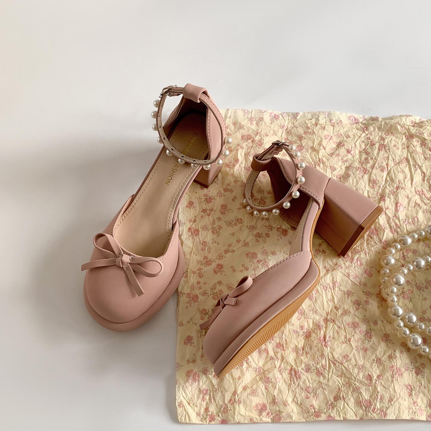 

Popular white high-end retro thick-heeled bag head sandals women s 2025 new summer skirt French cool single shoes 39 розовый