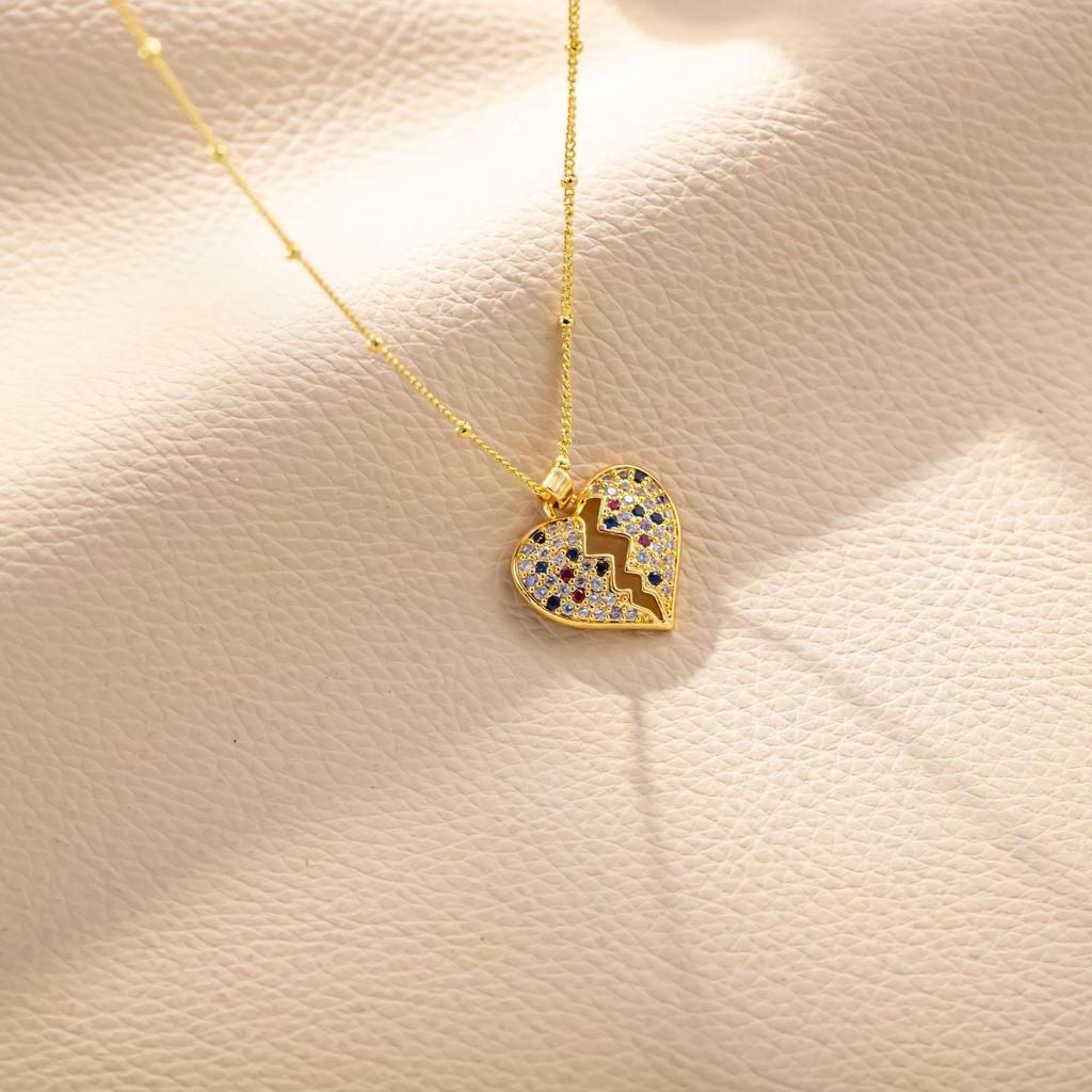 Heart-shaped Women's Necklace, Non-fading Clavicle Chain with Micro-inlaid Colored Zircon, Elegant Pendant Accessory