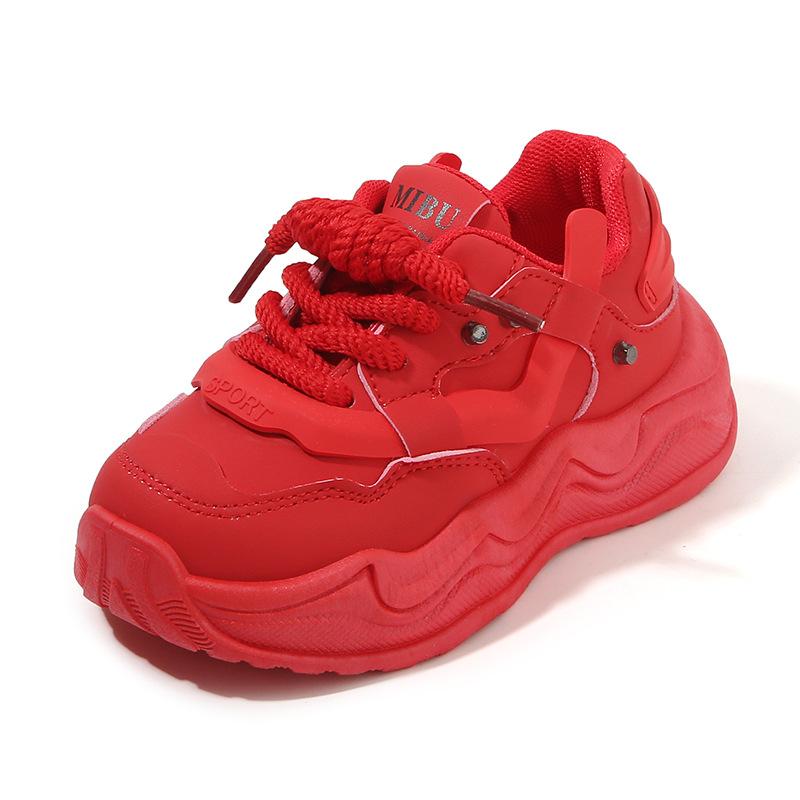 

Детская спортивная обувь 2025 весна и осень новая обувь для пап для мальчиков модные маленькие белые туфли для девочек мягкая подошва детская повседневная обувь 21-26 (6 pairs in one hand) красный