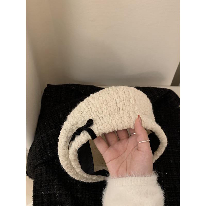 Bow lamb plush beret women's autumn and winter new painter hat show face small hat
