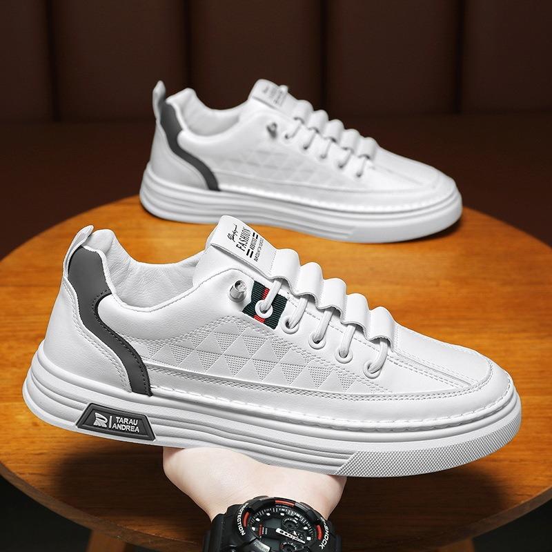 

Autumn men s shoes new breathable shoes male students trend versatile white shoes men s sports and leisure board shoes trendy shoes 44