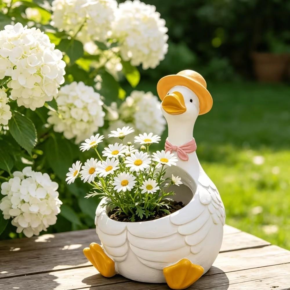 Resin Goose Planter Pot Cartoon Flower Pot Ornaments Creative Succulent Bonsai Pot Office
