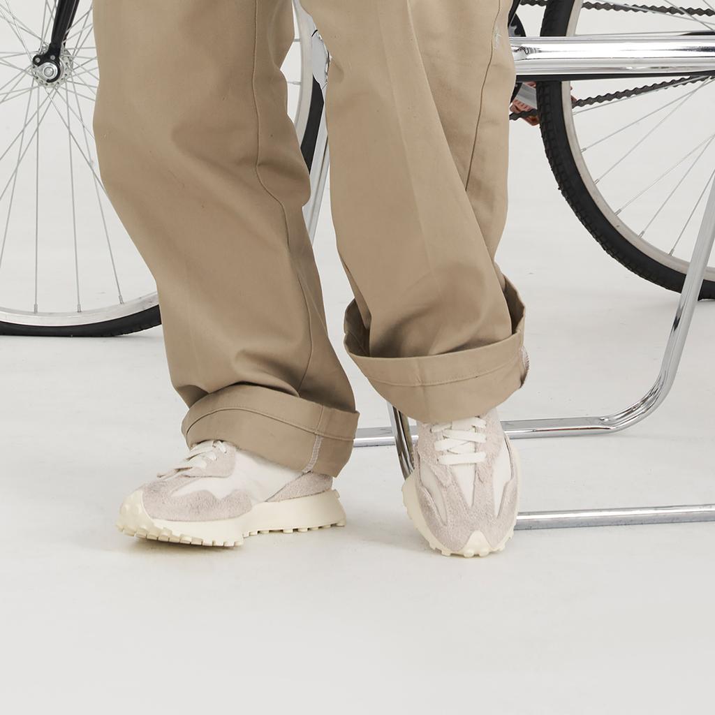 New Balance Pantofi unisex 327 Sea Salt Angora Gri U327WCC