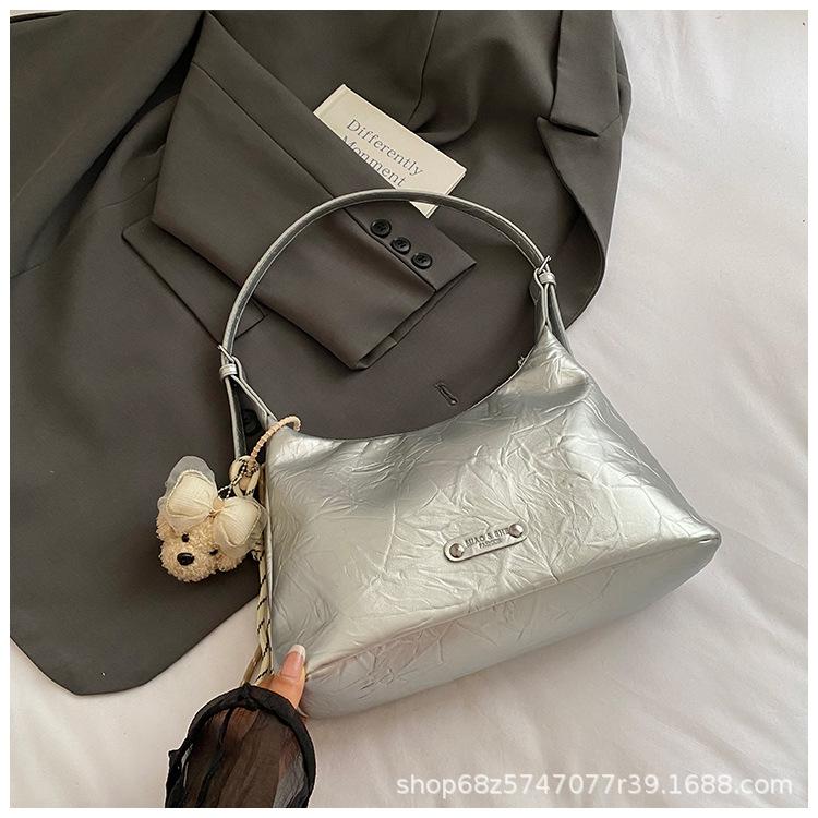 Simple casual large-capacity bag women's 2025 new students commute to work practical soft-sided shoulder bag tide