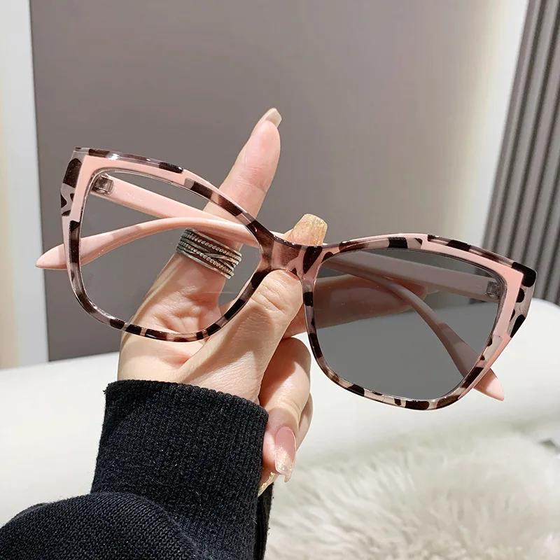 Elegant Color Changing Cat Eye Glasses Anti Blue Light with Fashionable Color Block Design Flat Lens for Women