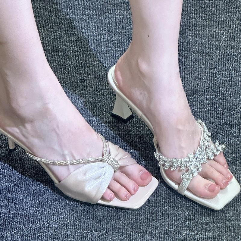 2025 New Summer Nude Rhinestone Square Head Sandals Women's Fine Heel Temperament Beautiful Women's Cool Slippers High Heels