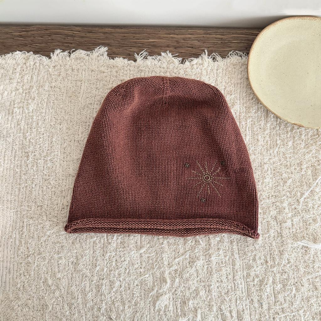 American retro lazy wind star pile hat children's autumn niche design sense pullover hat shows face small cold hat tide