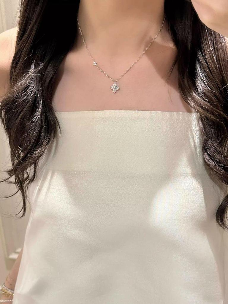 925 Sterling Silver Moissanite Four-Leaf Clover Pendant Necklace, 1.2 Carat for Women