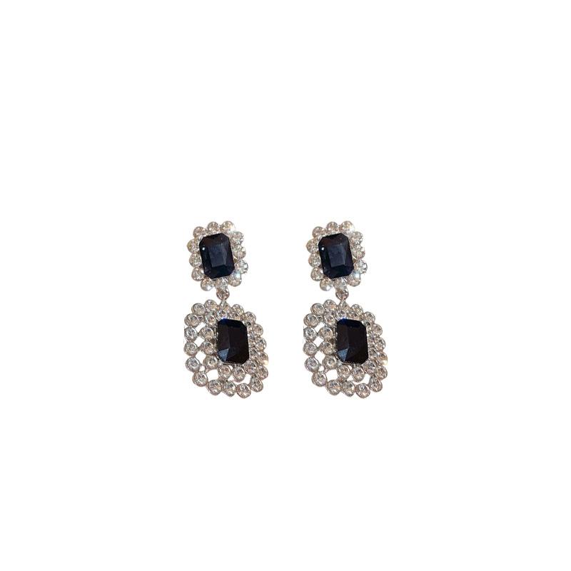 Silver Needle Diamond Square Exaggerated Earrings European and American Light Luxury Temperament Earrings Dress Personalized Versatile New Earrings