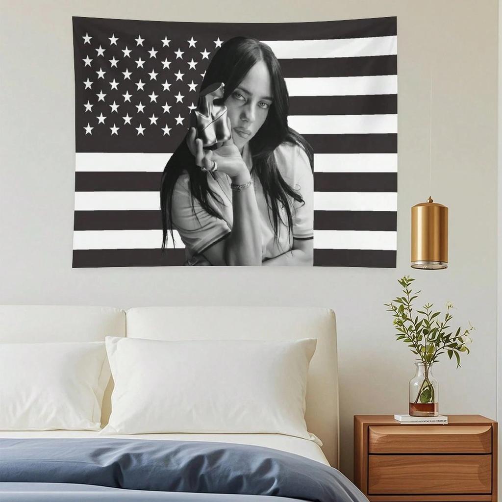 Arazzo Rosa Bandiera USA Billie Eilish, Decorazione Murale Artista Musicale, Arte Murale Cantante Pop per Stanza Universitaria e Camera da Letto, Idea Regalo Ragazza Cool