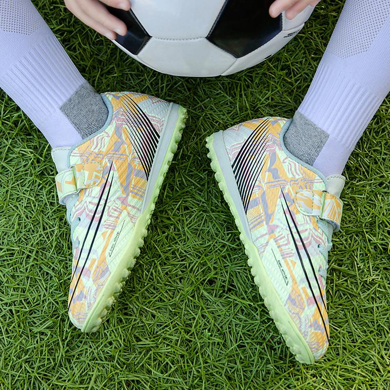 Premium Quality Children Football Shoes Grass Society Indoor Training Original Boy Girl Soccer Shoes Cleats Non Slip Kids Football Field Boots