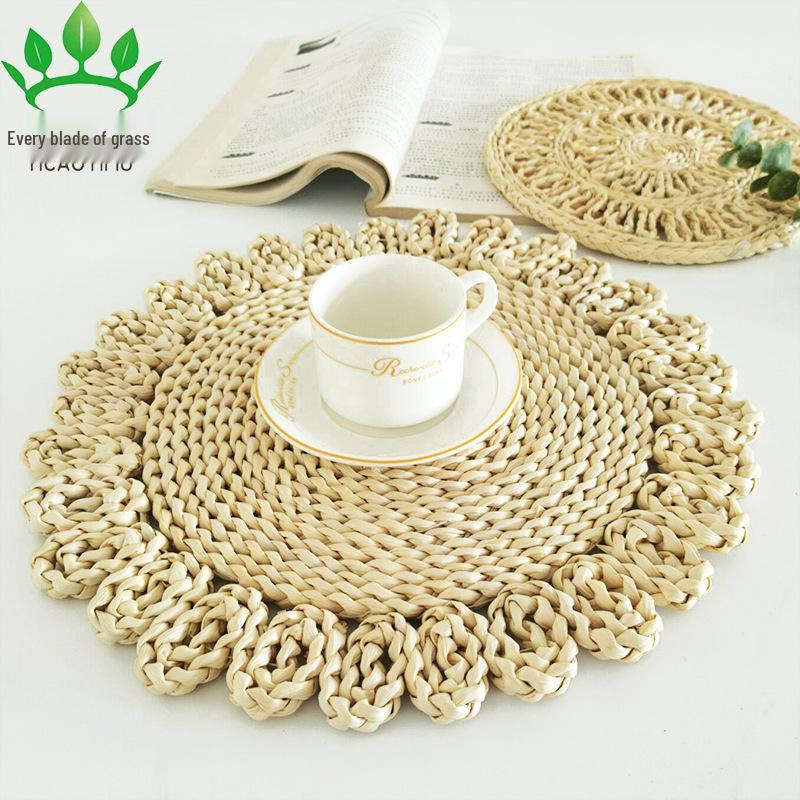 Gewebter Hitzebeständiger Topfuntersetzer und Platzset aus Maisblättern