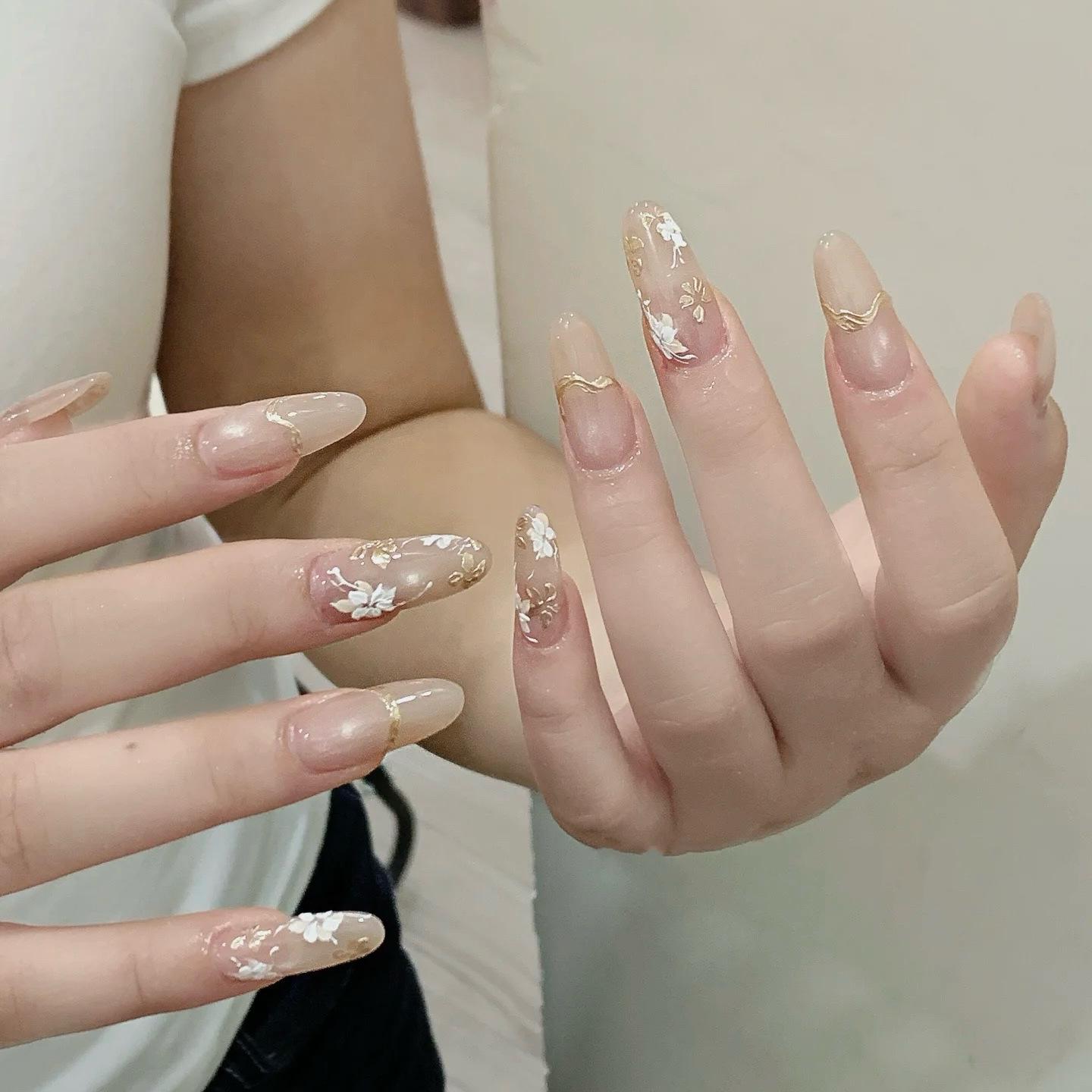

White Moonlight Champagne Gilded Cat Eye Nude Press-On Nails - 30 Pcs