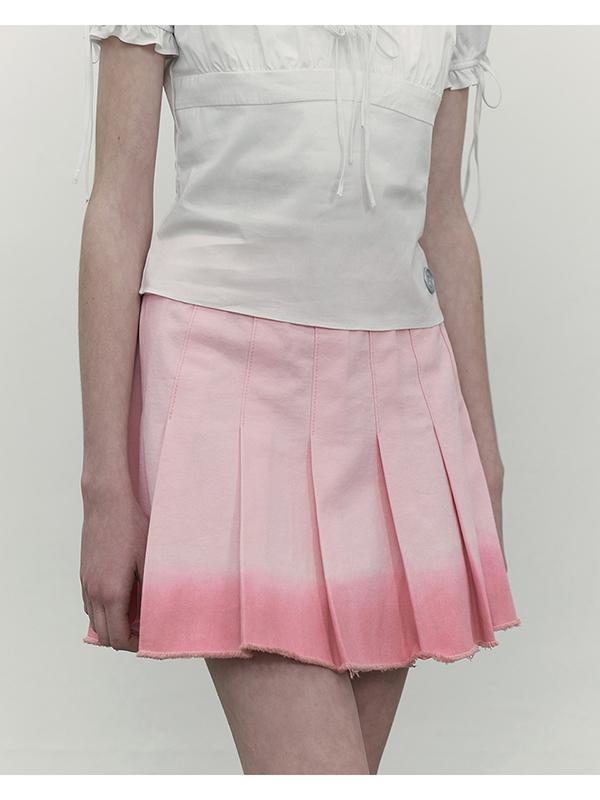 Kirsh Gradient Pleated Denim Skirt [Salmon]