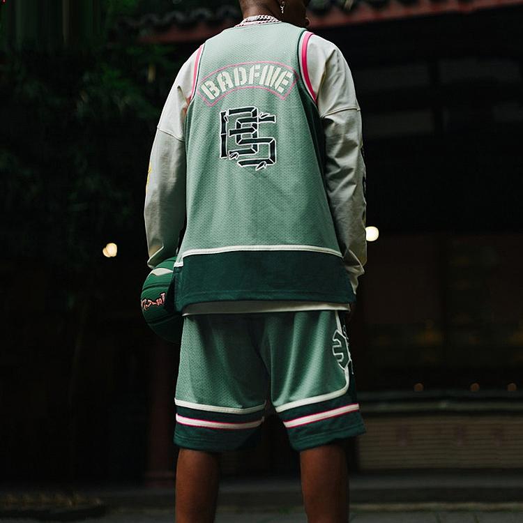 Li Ning Badfive Sports Basketball Series Loose Fit Basketball Shorts Men Shorts Green AAPR247-1