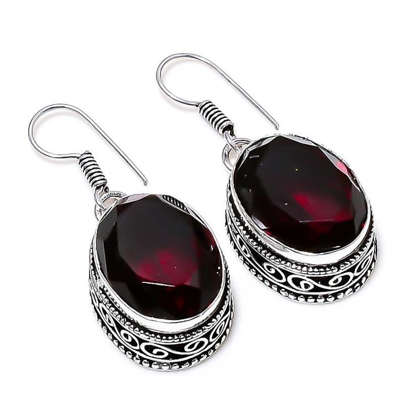 

Серьги ручной работы из серебра 925 пробы с мозамбикским гранатом 1,50 1.5 красный