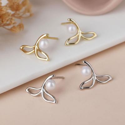 Cute Little Sapling Pearl Earrings Elegant and Fresh Earrings In The New Year