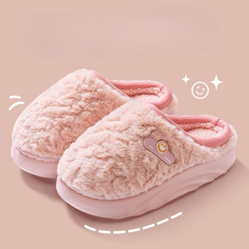 The Cotton-padded Shoes with Thick Soles and Anti-slip Slippers Are Added To The Women's Room for Warmth