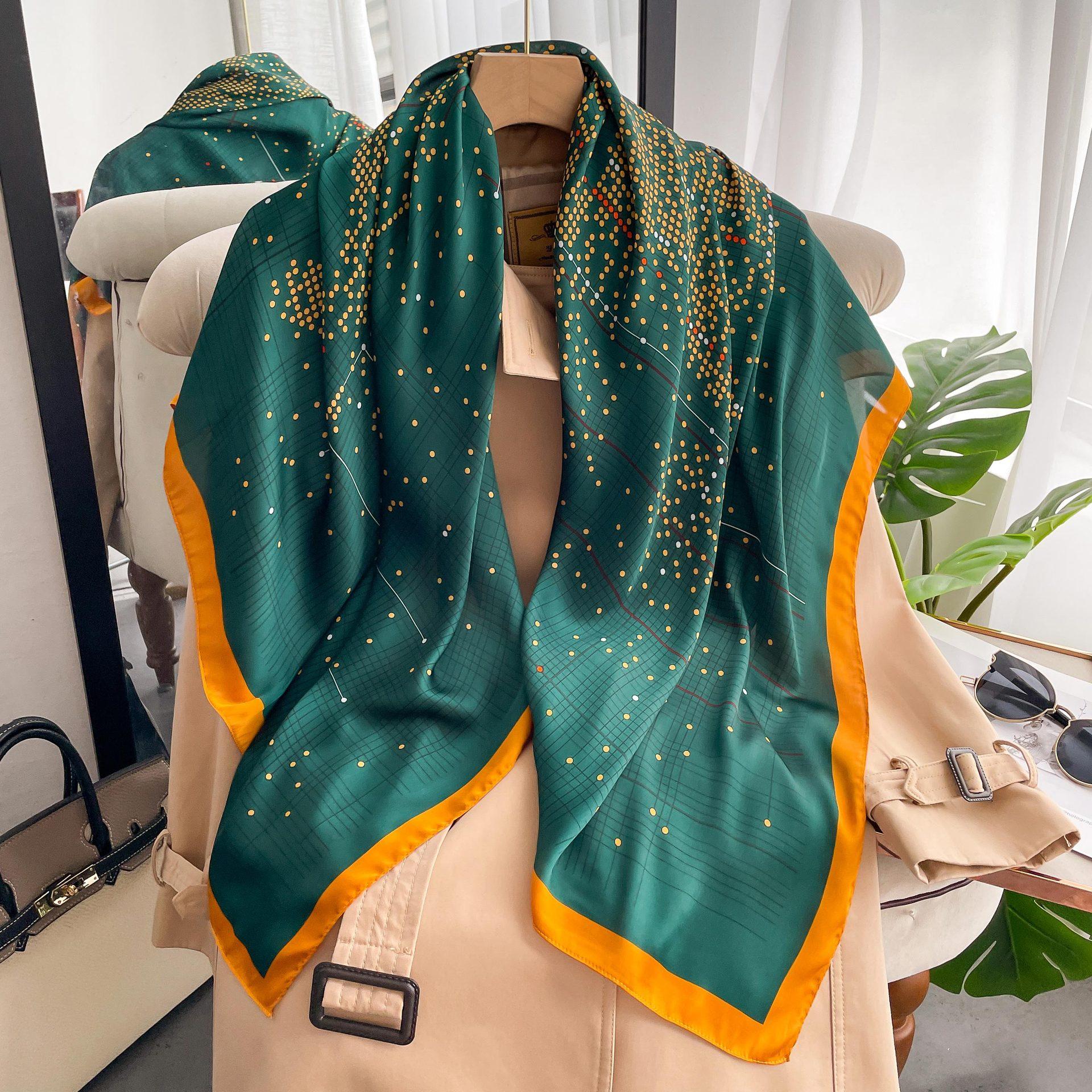 

Высококачественные роскошные шелковые шарфы, повязка на голову, шарфы, шейный шарф для женщин, шелковый шарф с цепочкой, женская декоративная шаль 110*110cm зелёный